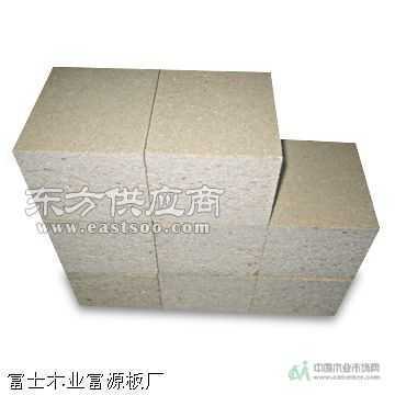 木制包装箱与刨花板的实用性与环保价值